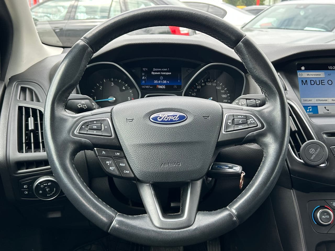 2017 Ford Focus — Miniatură 10