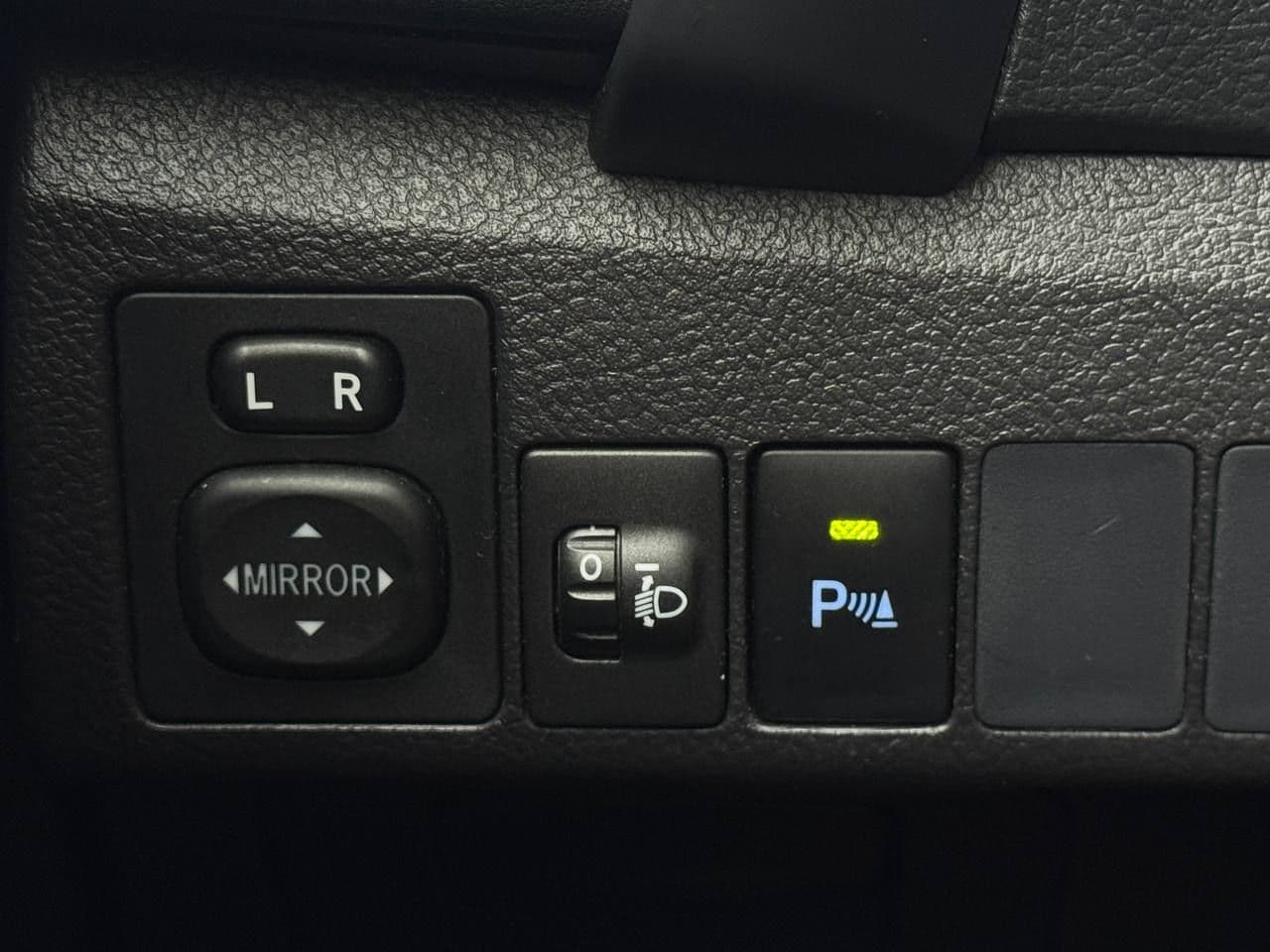 2016 Toyota Auris — Miniatură 16