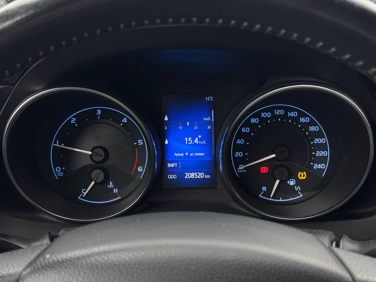 2016 Toyota Auris — Miniatură 8