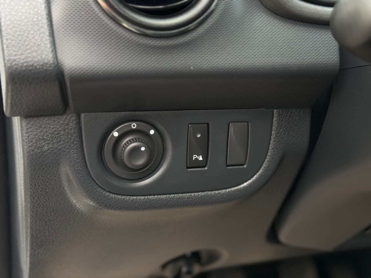 Dacia Sandero Stepway 2019 — Миниатюра 7