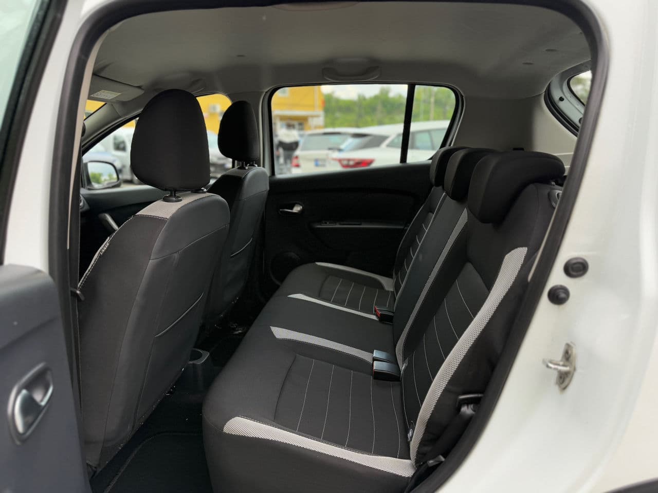 Dacia Sandero Stepway 2019 — Миниатюра 15
