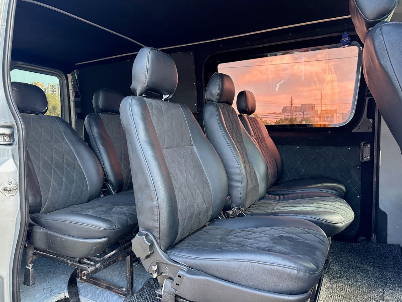 2009 Mercedes Sprinter — Miniatură 13
