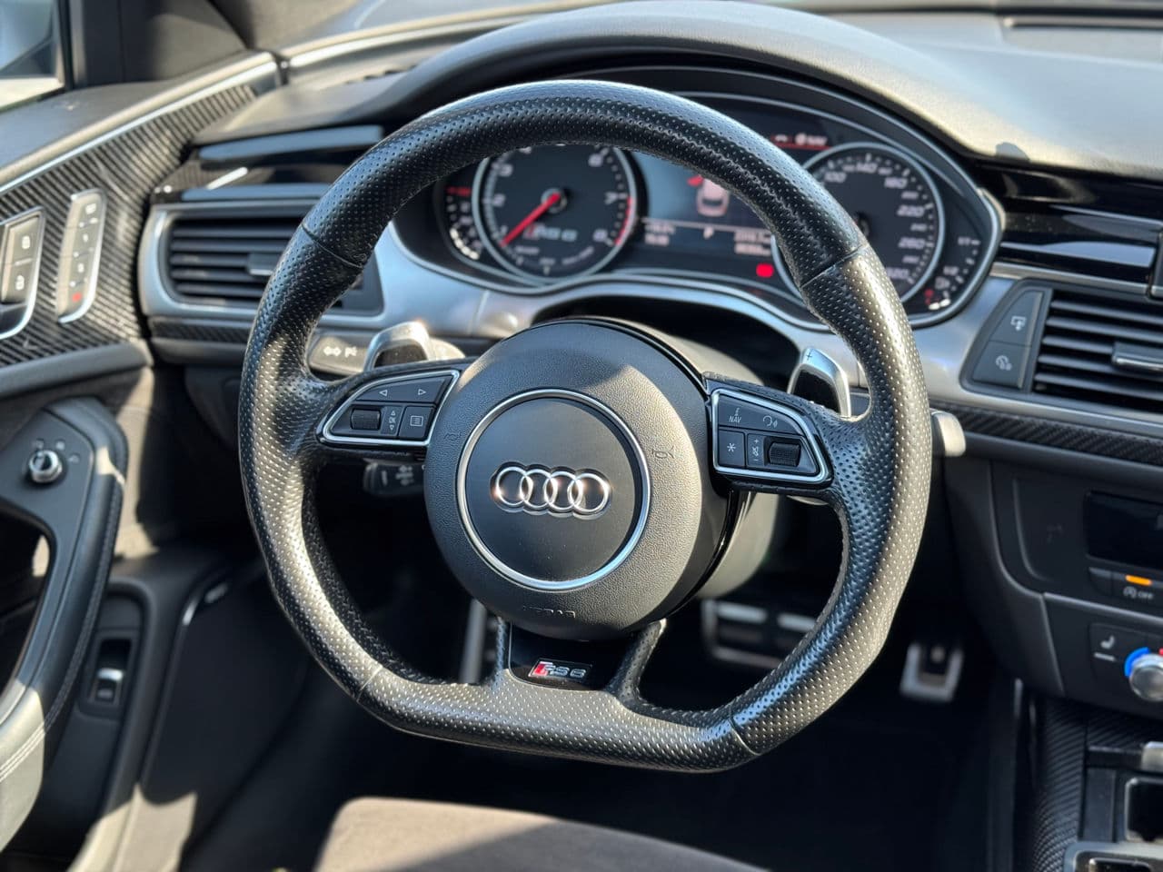 2015 Audi RS6 — Miniatură 12