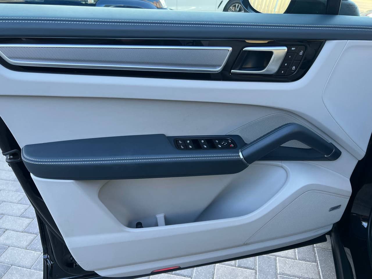 2022 Porsche Cayenne Coupe — Miniatură 7