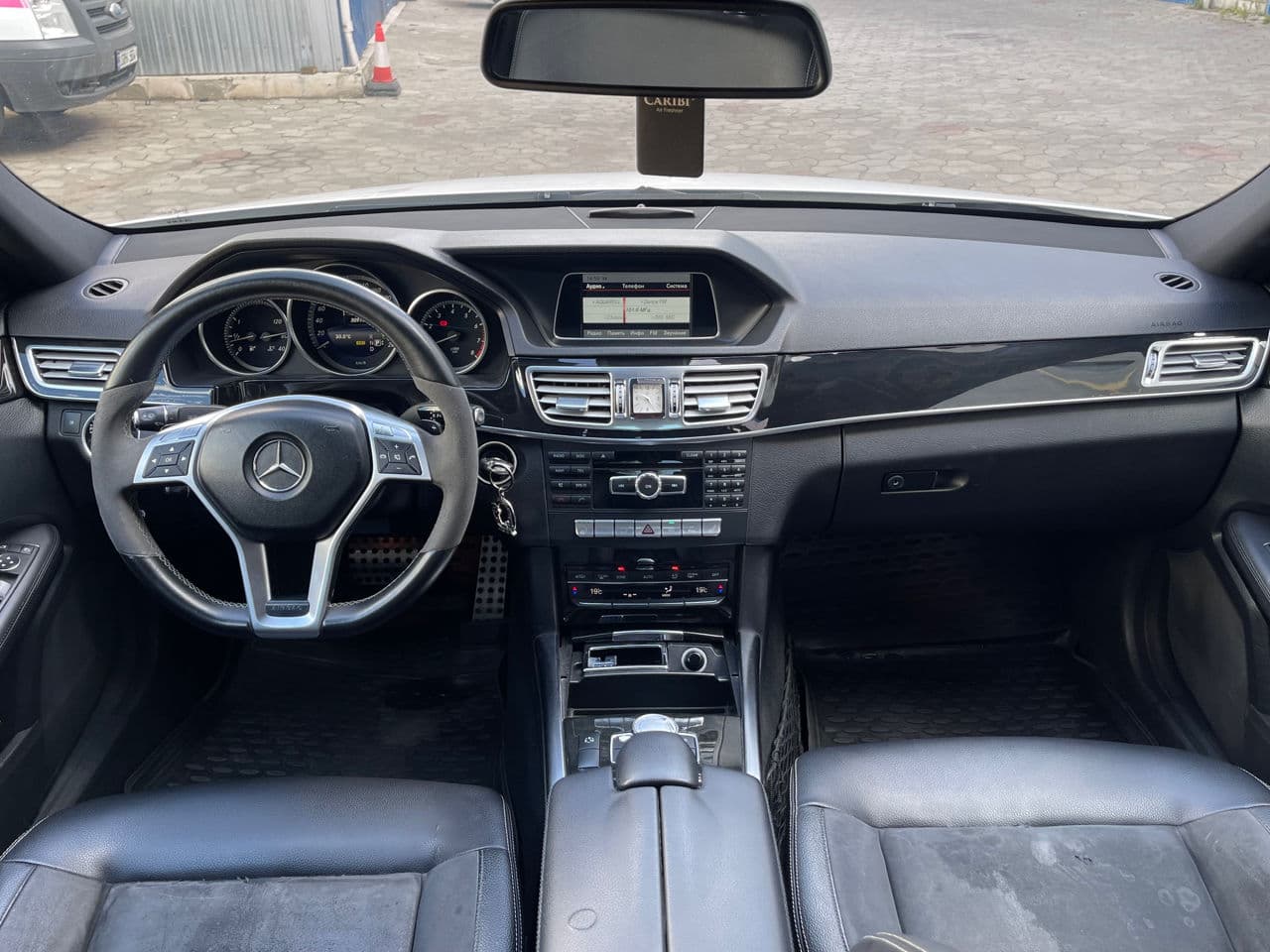 2013 Mercedes E 200 — Miniatură 5