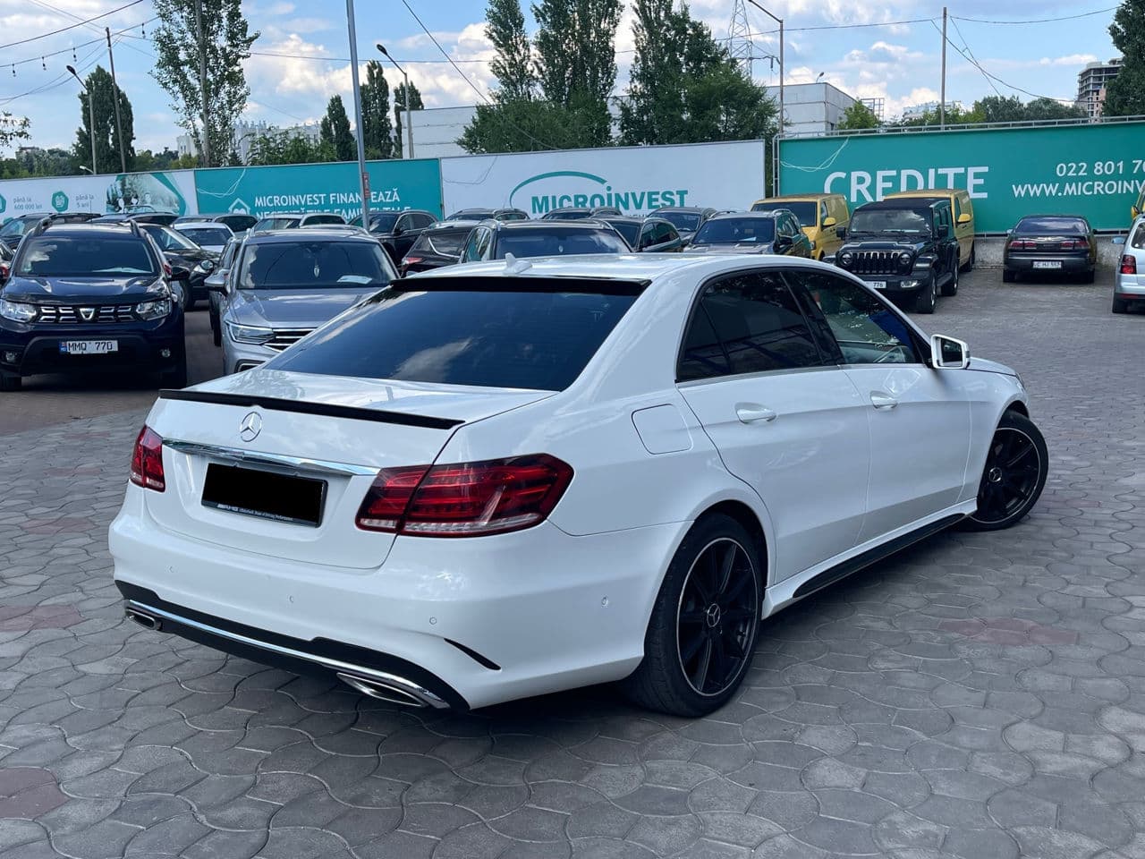 2013 Mercedes E 200 — Miniatură 2