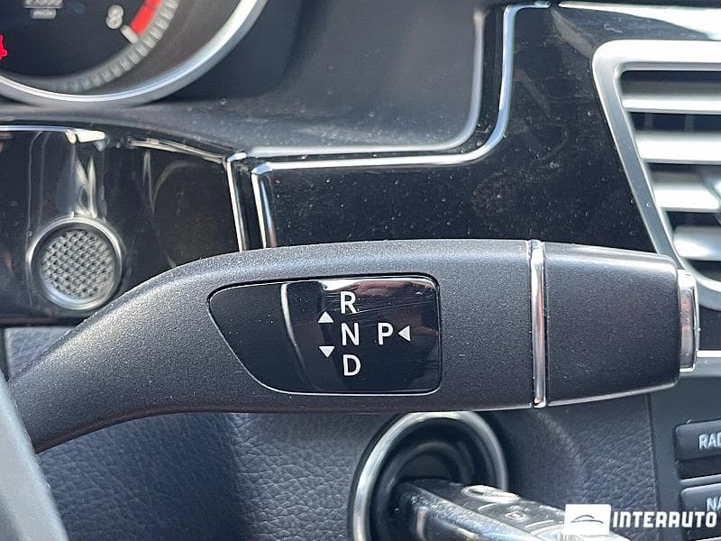 2013 Mercedes E 200 — Miniatură 8