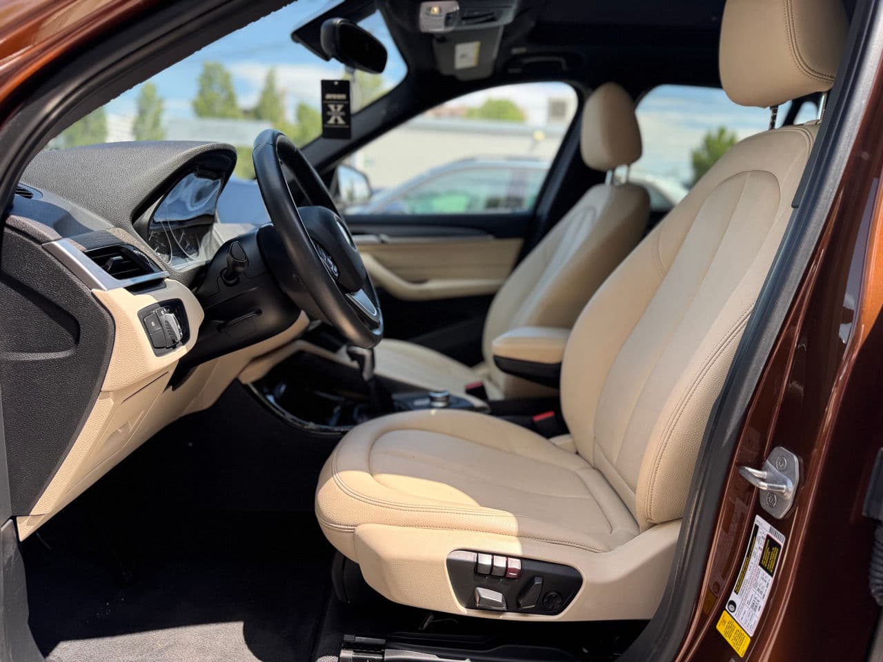 2016 BMW X1 2.8i — Miniatură 9