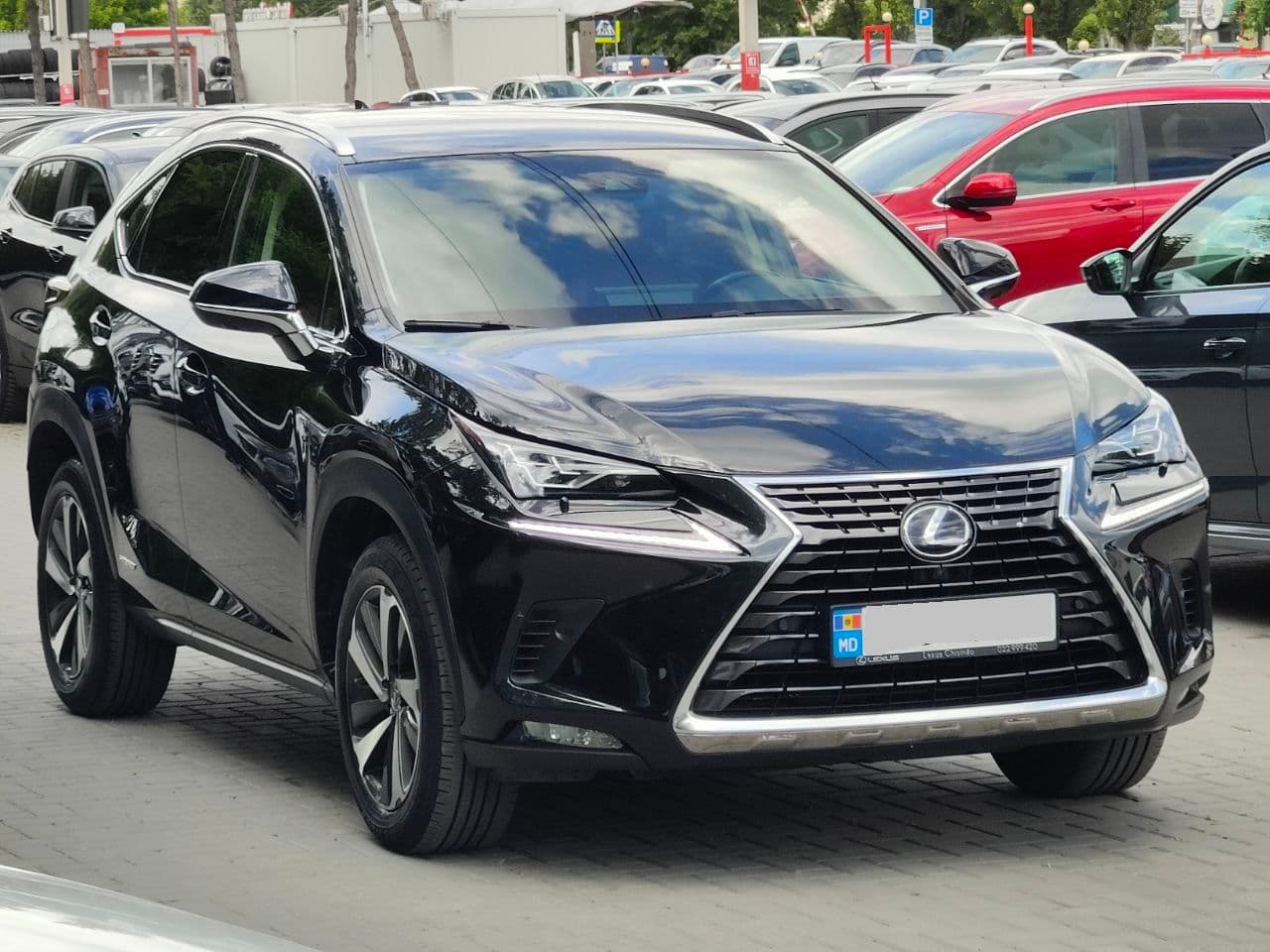 2019 Lexus NX 300H — Miniatură 3