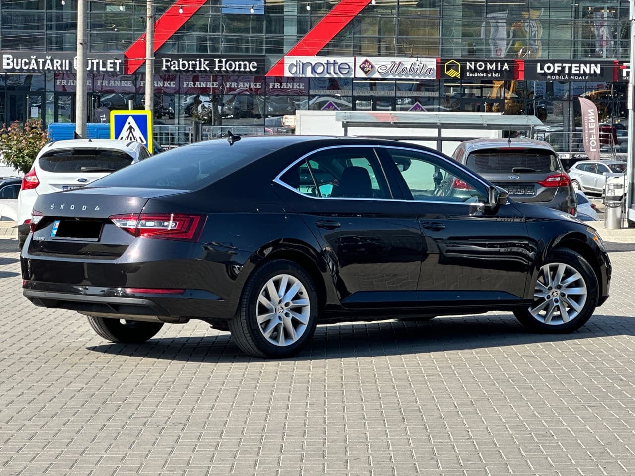 2022 Skoda Superb — Miniatură 3