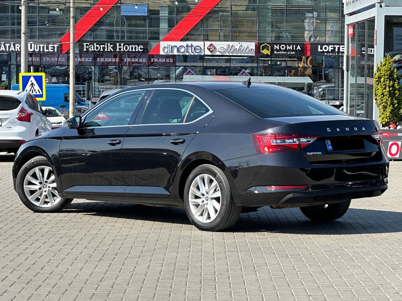 2022 Skoda Superb — Miniatură 4