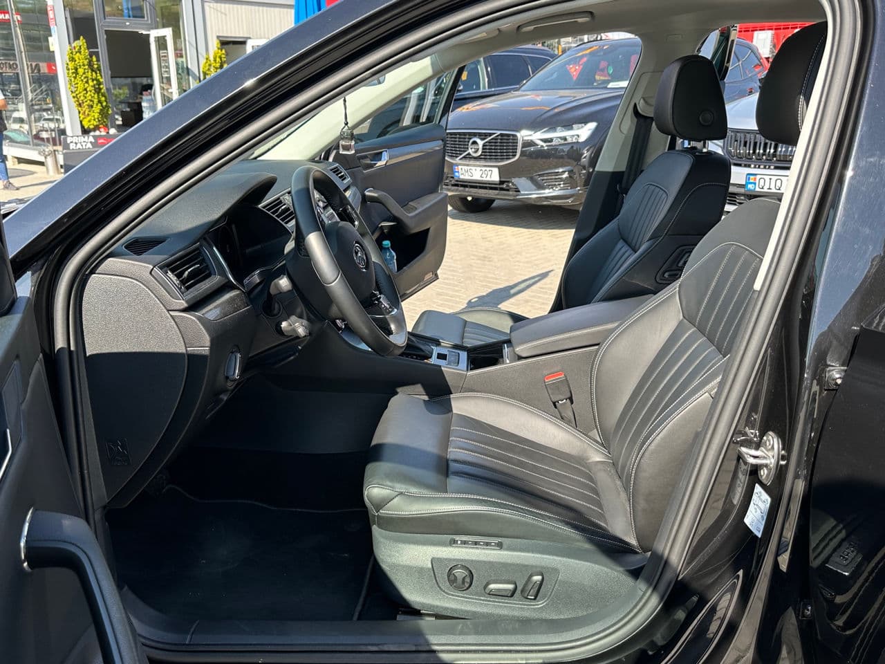 2022 Skoda Superb — Miniatură 5
