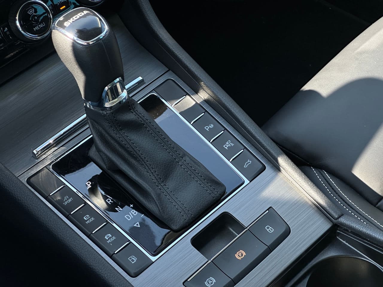 2022 Skoda Superb — Miniatură 13