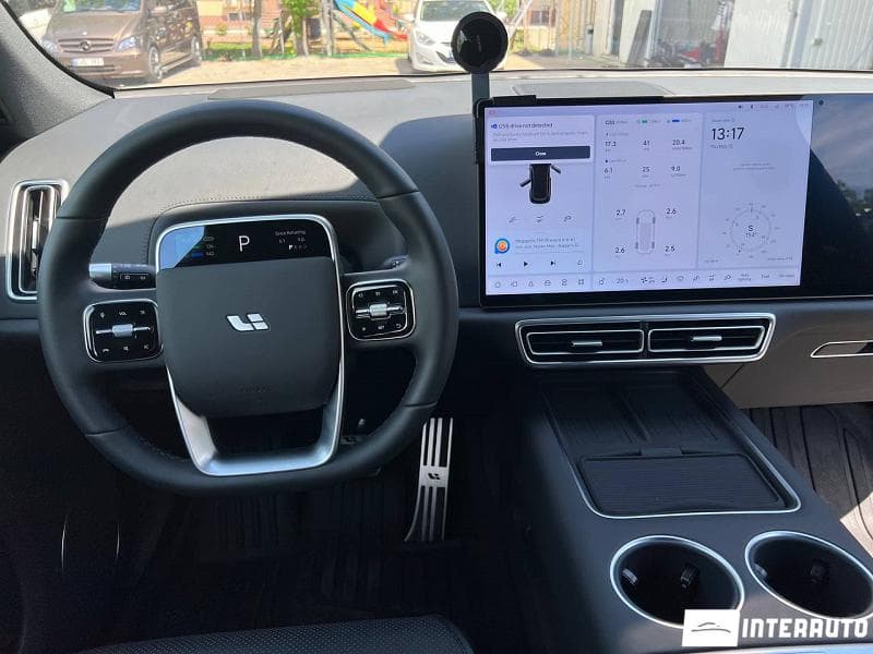2024 LiXiang L7 — Miniatură 8