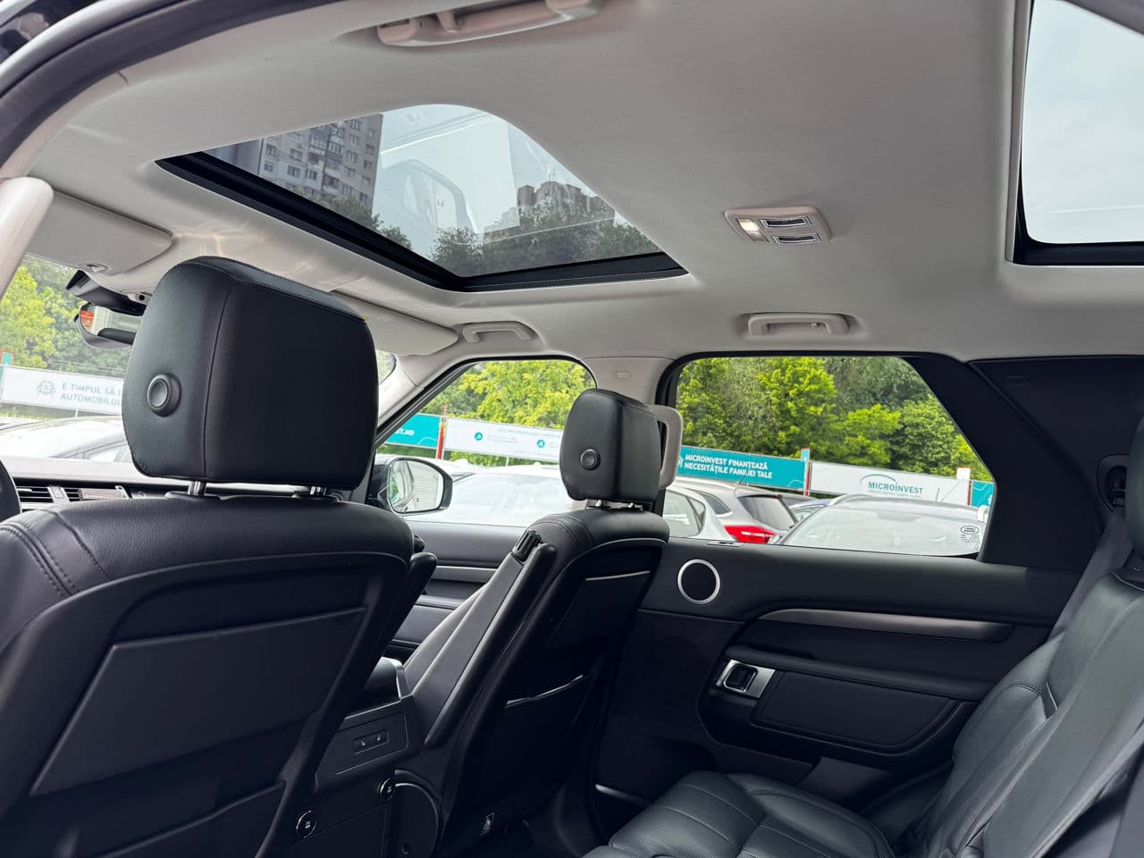 2017 Land Rover Discovery — Miniatură 22
