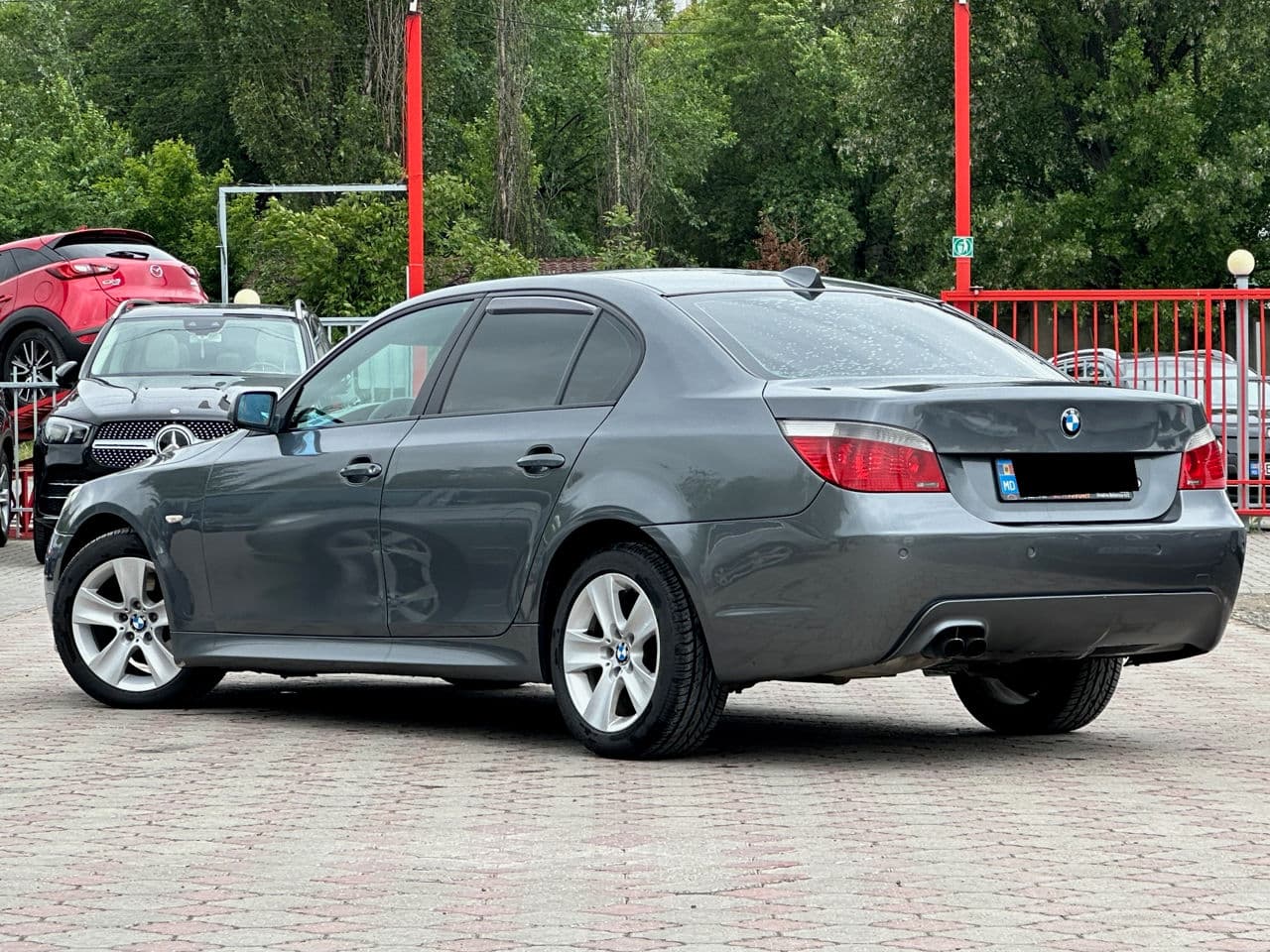 2004 BMW 525 — Miniatură 2