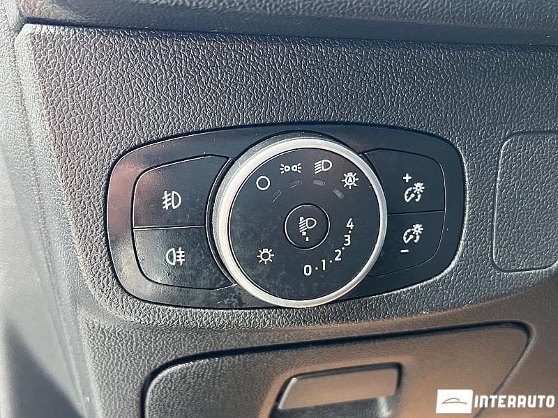2019 Ford Focus — Miniatură 8