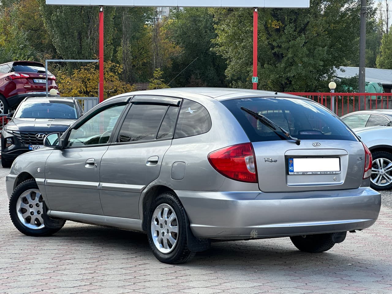 2004 Kia Rio — Miniatură 3