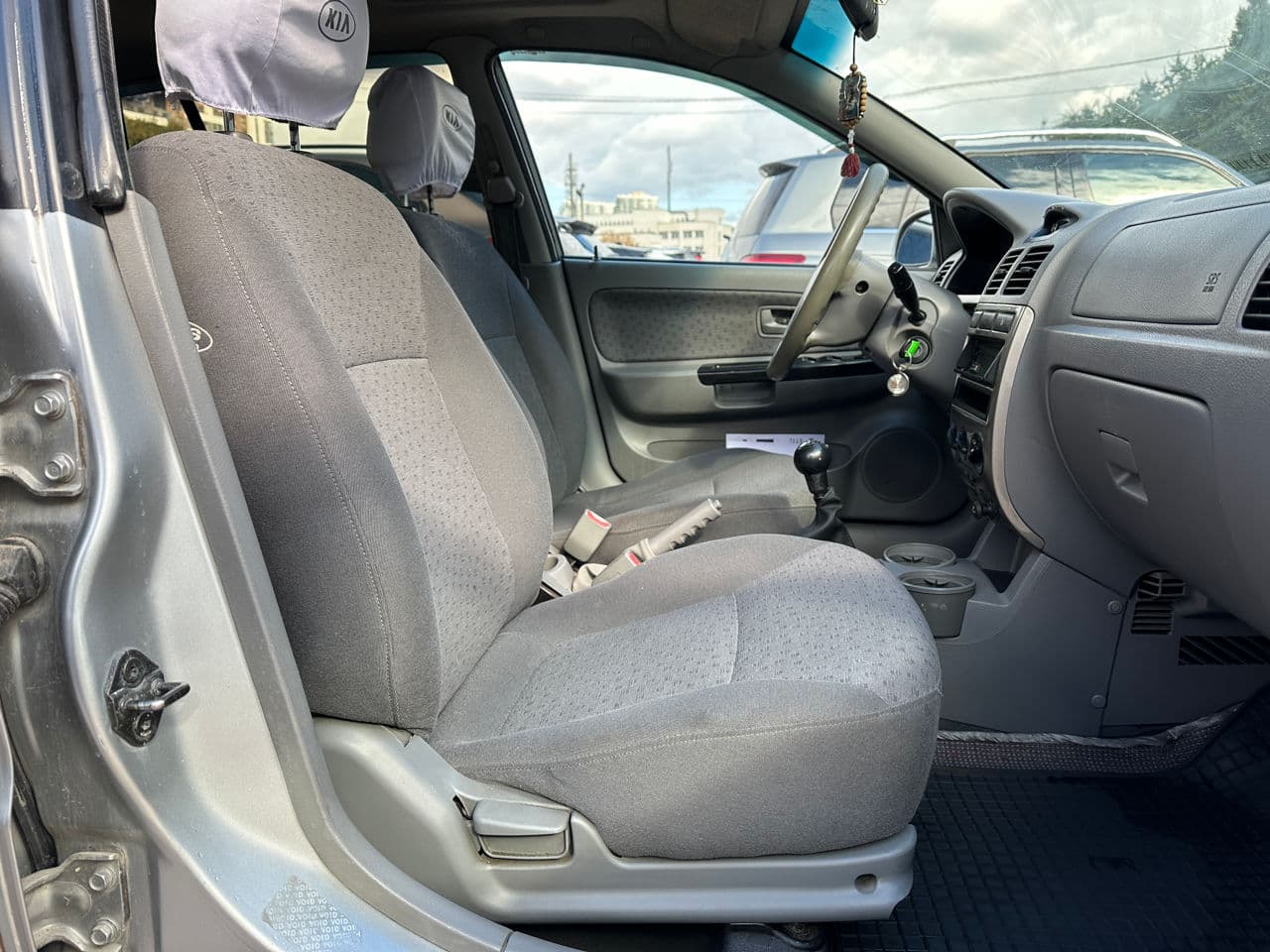 2004 Kia Rio — Miniatură 11