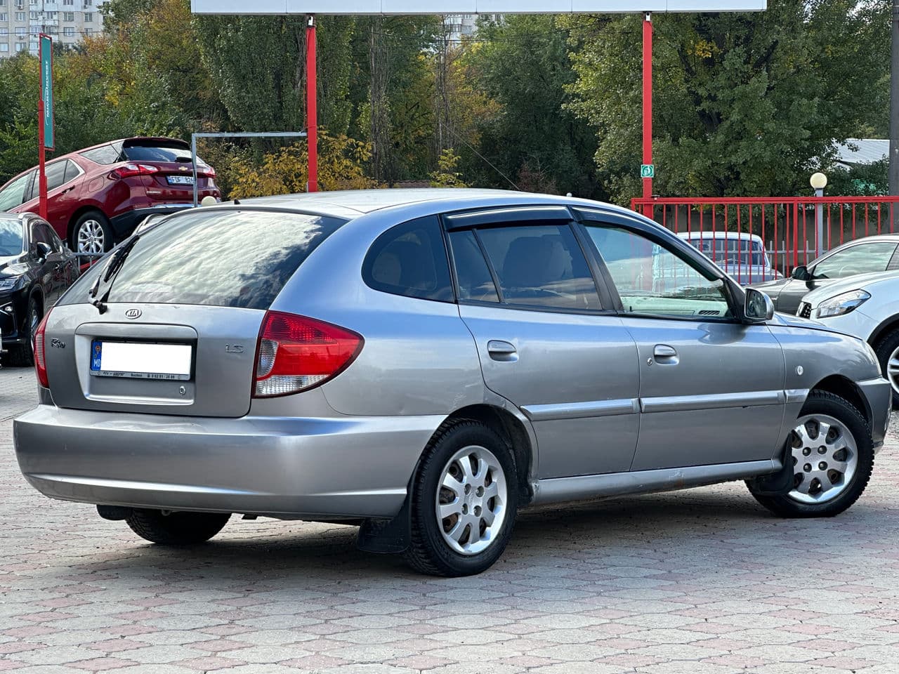 2004 Kia Rio — Miniatură 2