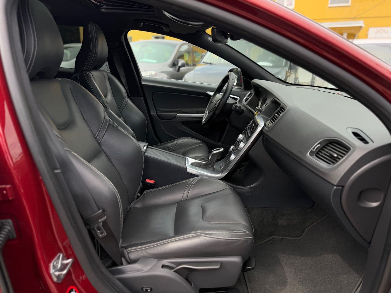 2016 Volvo V 60 — Miniatură 15