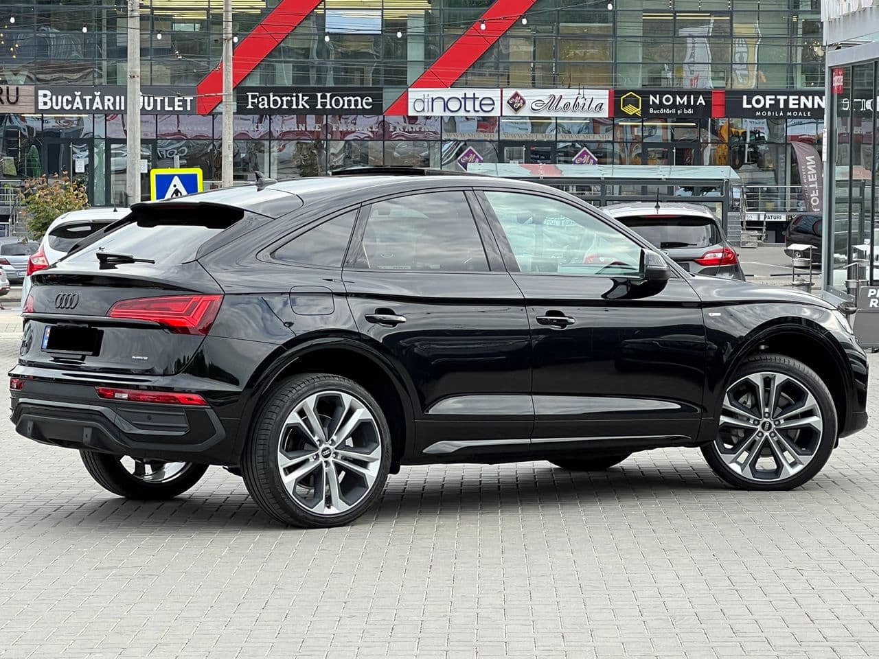 Audi Q5 Sportback 2022 — Миниатюра 3