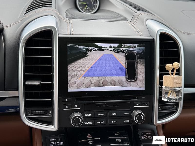 2017 Porsche Cayenne S Hybrid — Miniatură 16