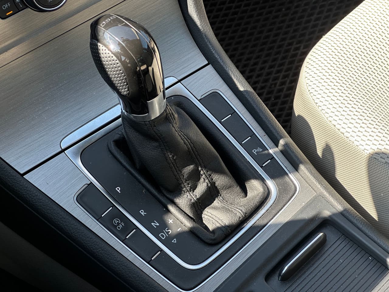 Volkswagen Golf 2014 — Миниатюра 12