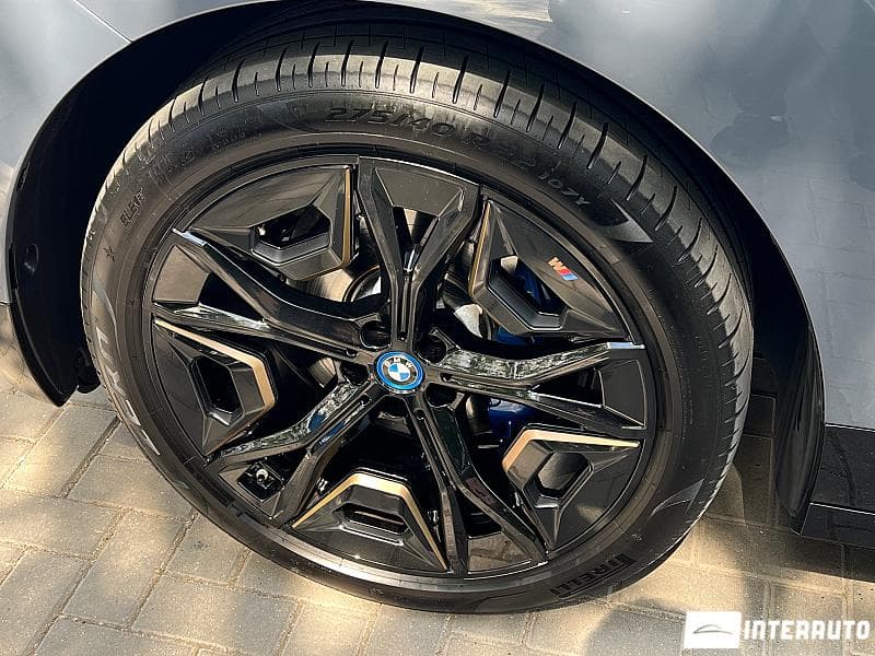 BMW iX M60 2022 — Миниатюра 5