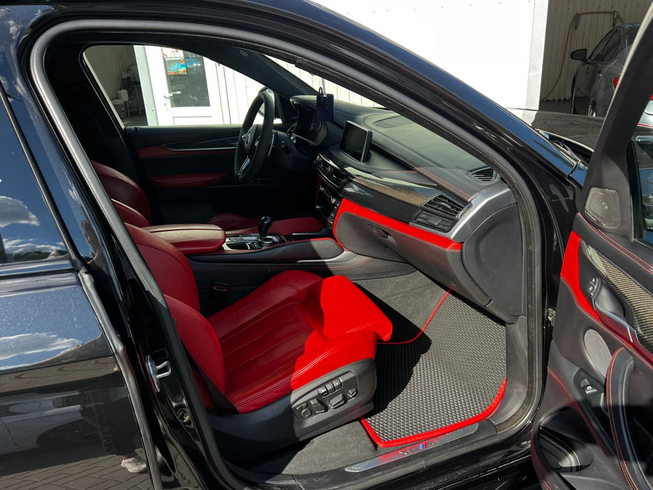 2015 BMW X6M — Miniatură 8