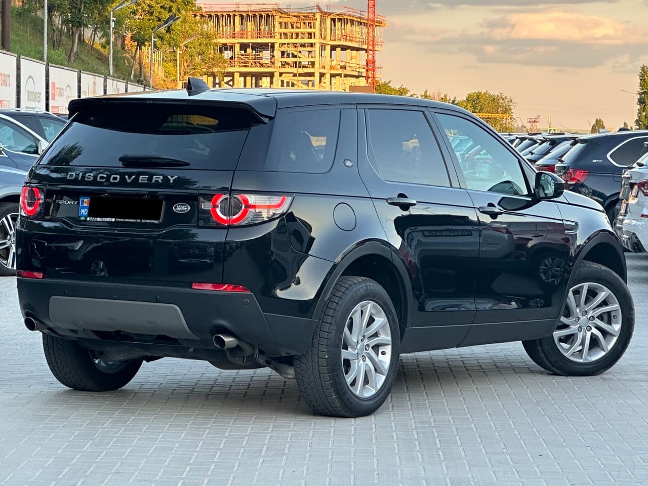 2017 Land Rover Discovery Sport — Miniatură 3