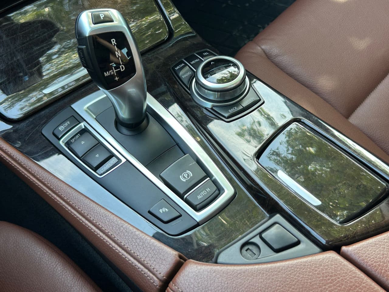 BMW 520 2012 — Миниатюра 15