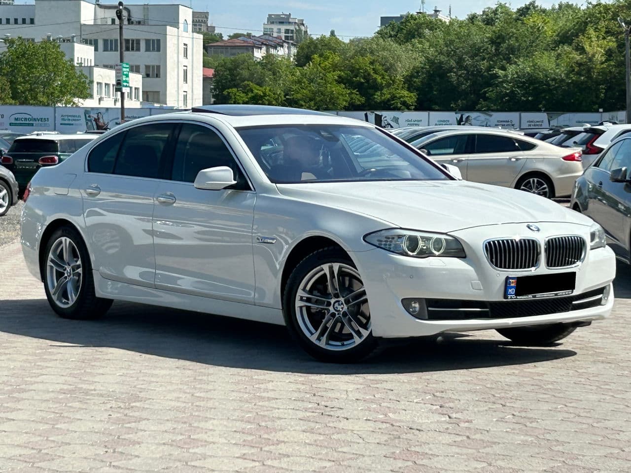 BMW 520 2012 — Миниатюра 4