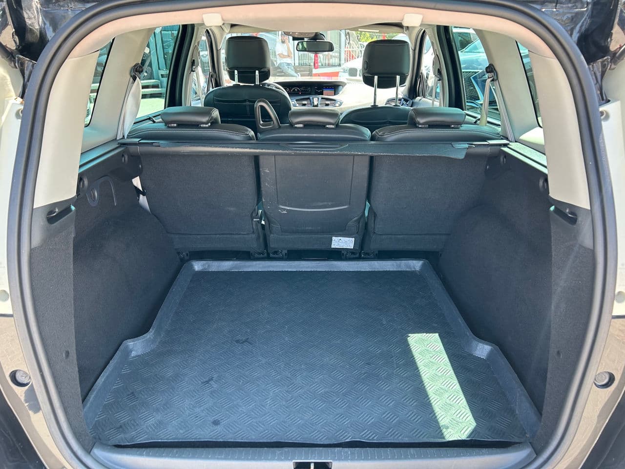 Renault Grand Scenic 2014 — Миниатюра 19