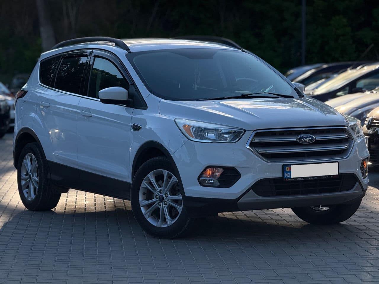 2018 Ford Escape — Miniatură 3