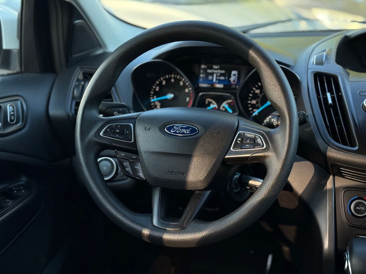 2018 Ford Escape — Miniatură 10