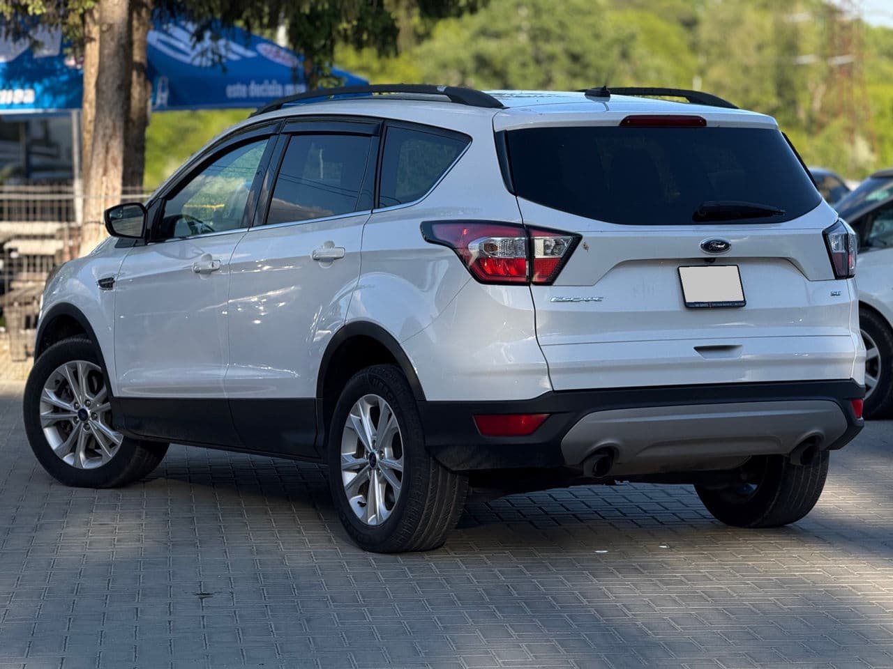 2018 Ford Escape — Miniatură 4