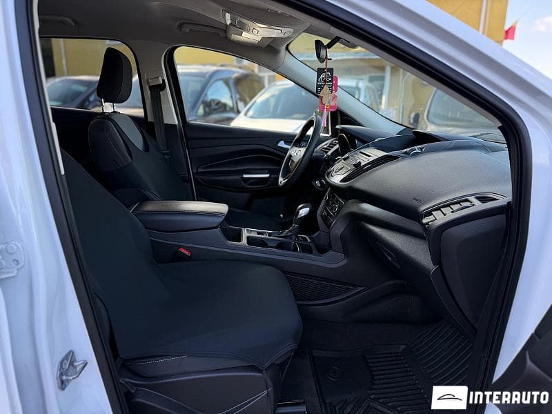 2018 Ford Escape — Miniatură 16