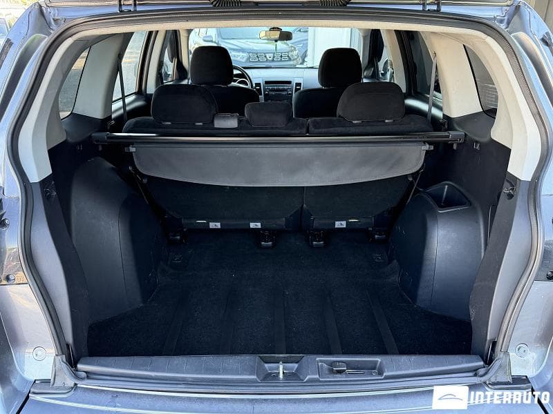 2011 Mitsubishi Outlander XL — Miniatură 18