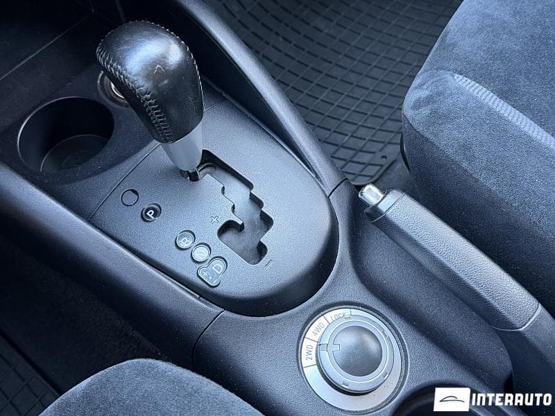 2011 Mitsubishi Outlander XL — Miniatură 13