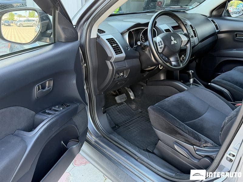 2011 Mitsubishi Outlander XL — Miniatură 5