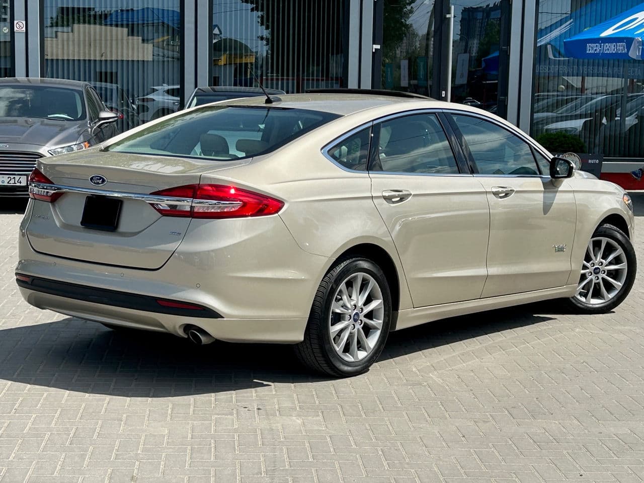2017 Ford Fusion — Miniatură 3