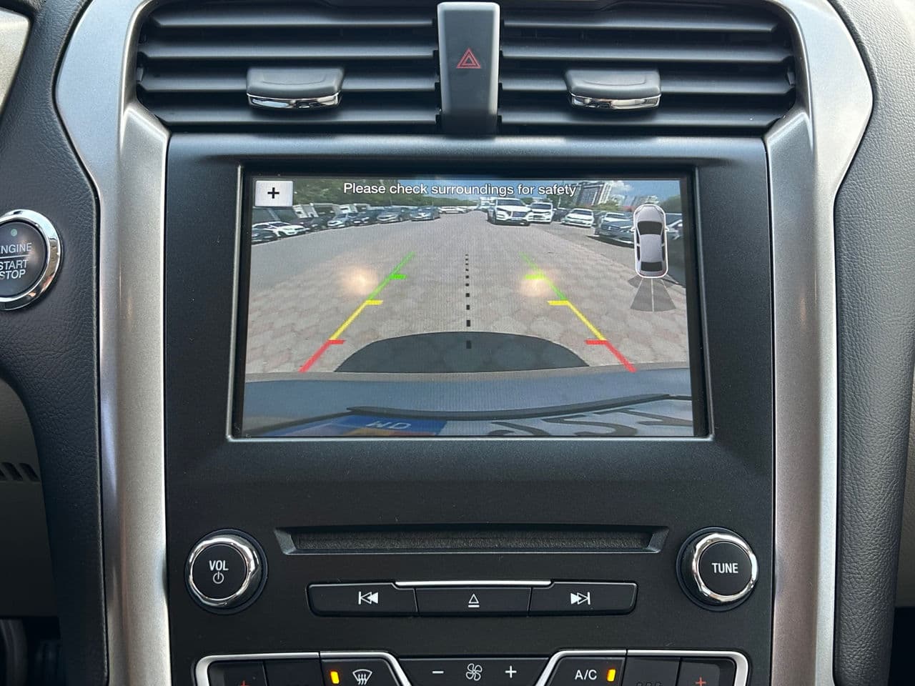 2017 Ford Fusion — Miniatură 12