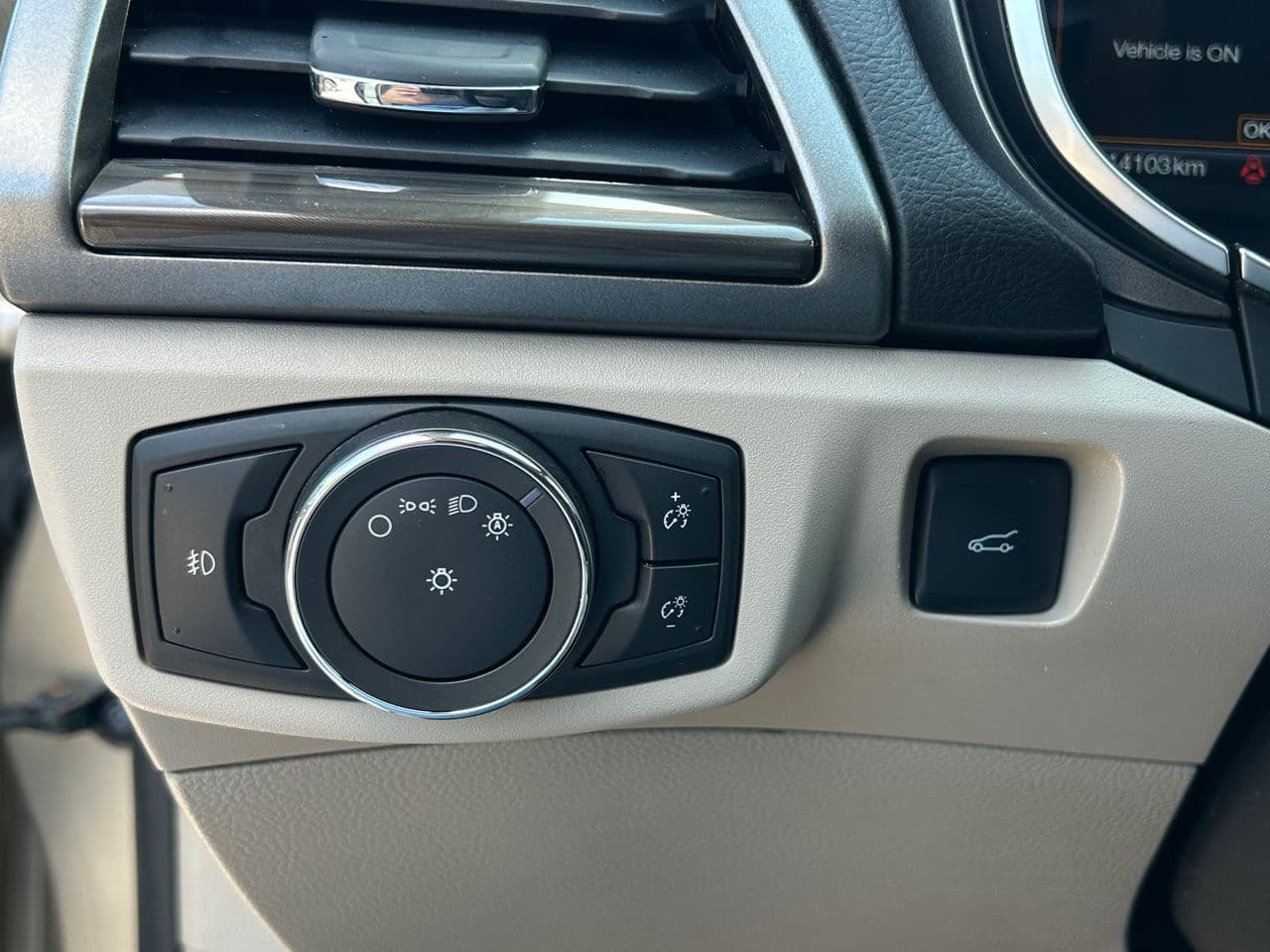 2017 Ford Fusion — Miniatură 8
