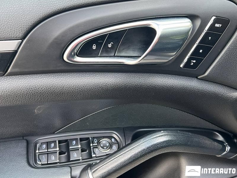 2013 Porsche Cayenne S Hybrid — Miniatură 7