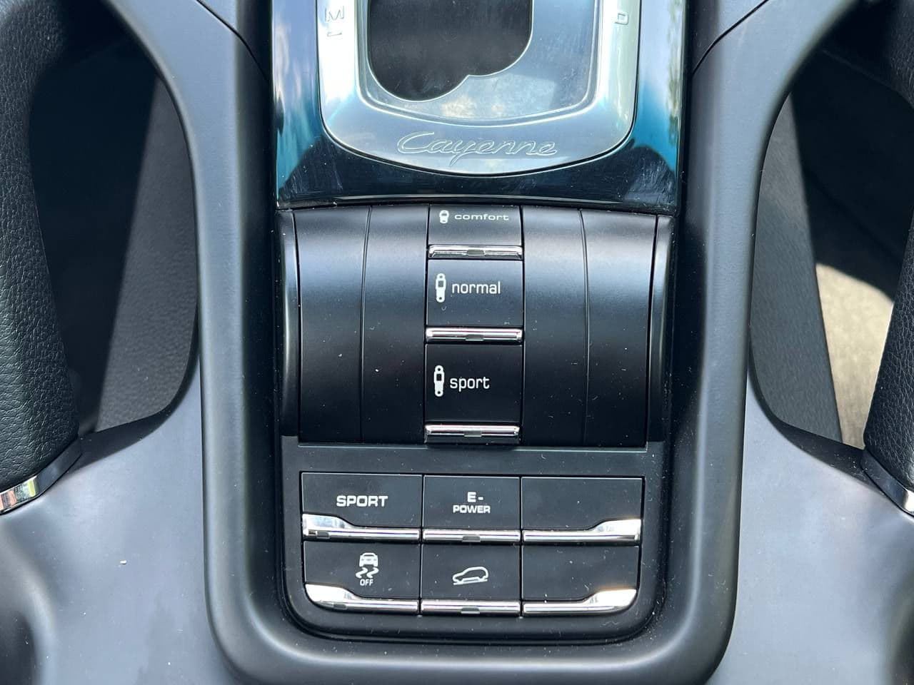 2013 Porsche Cayenne S Hybrid — Miniatură 14