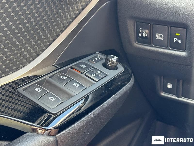 2019 Toyota C-HR — Miniatură 17