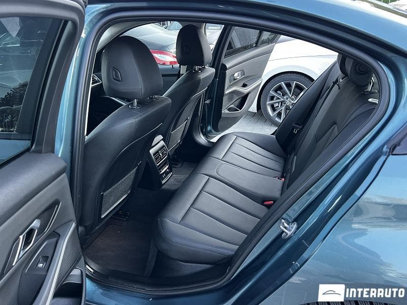 2019 BMW 330E — Miniatură 6