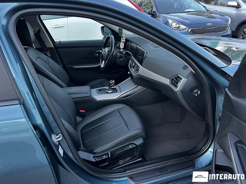 2019 BMW 330E — Miniatură 14