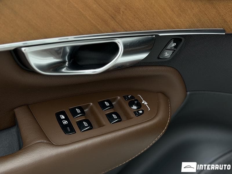 Volvo XC 90 2020 — Миниатюра 9
